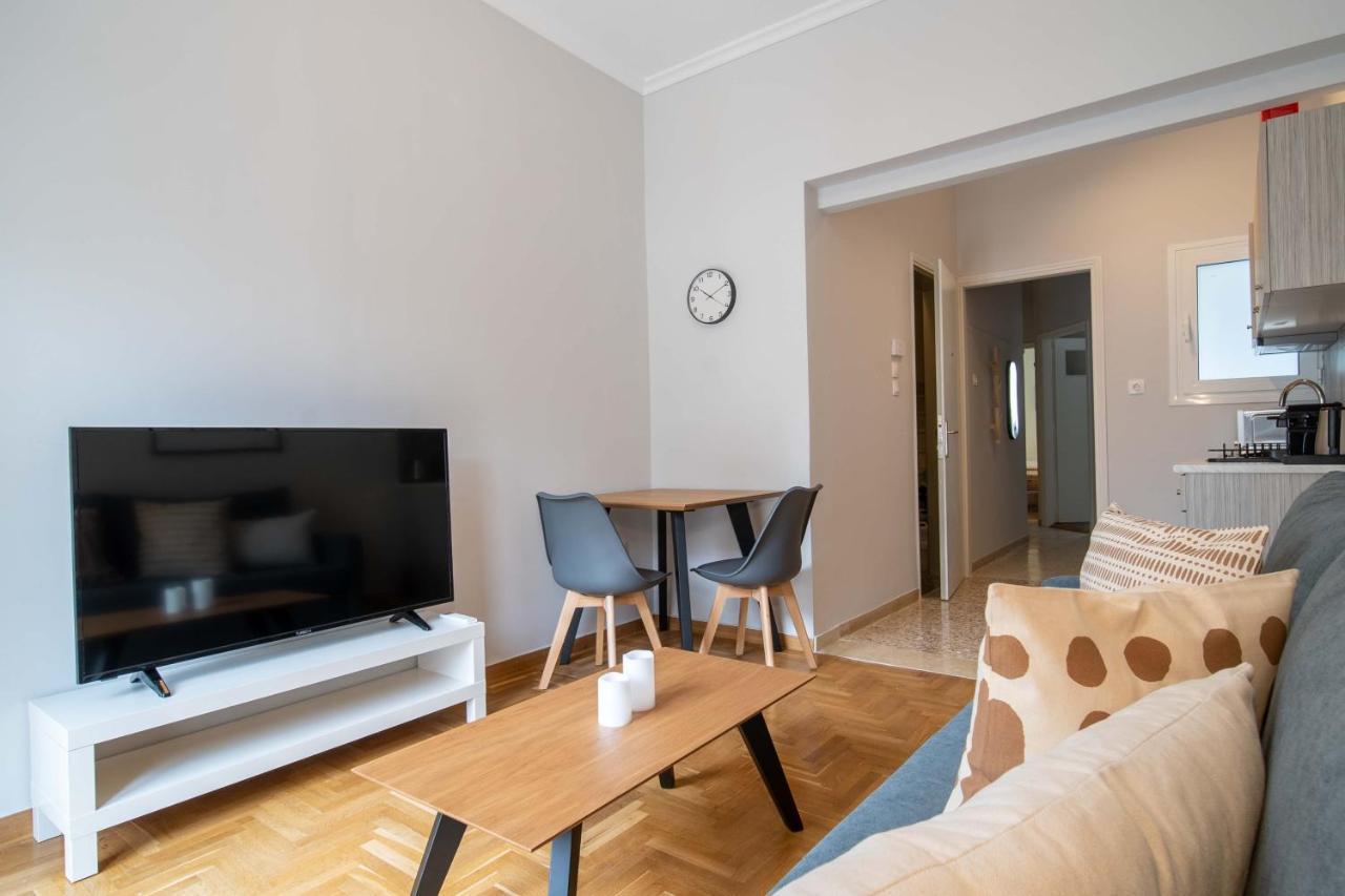 Aris123 By Smart Cozy Suites - Apartments In The Heart Of Athens - 5 Minutes From Metro - Available 24Hr Eksteriør bilde