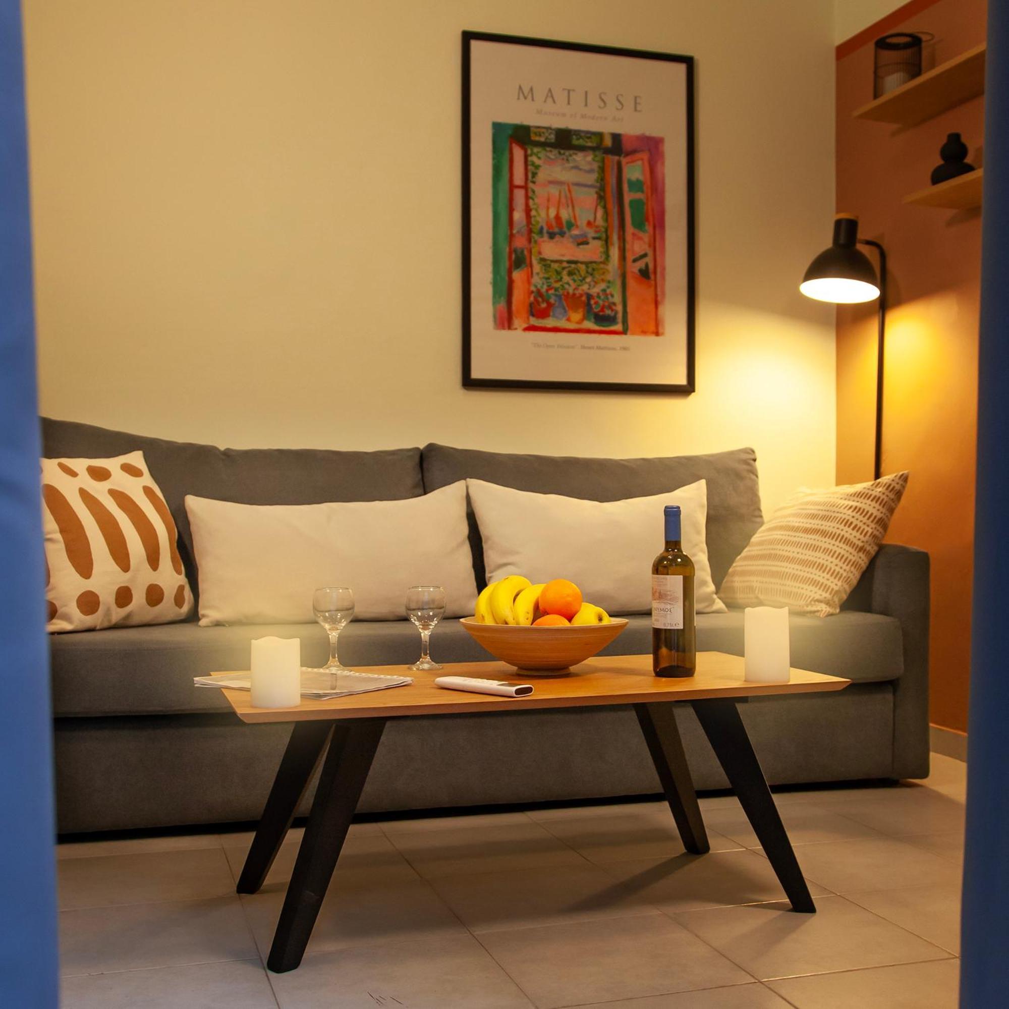 Aris123 By Smart Cozy Suites - Apartments In The Heart Of Athens - 5 Minutes From Metro - Available 24Hr Eksteriør bilde